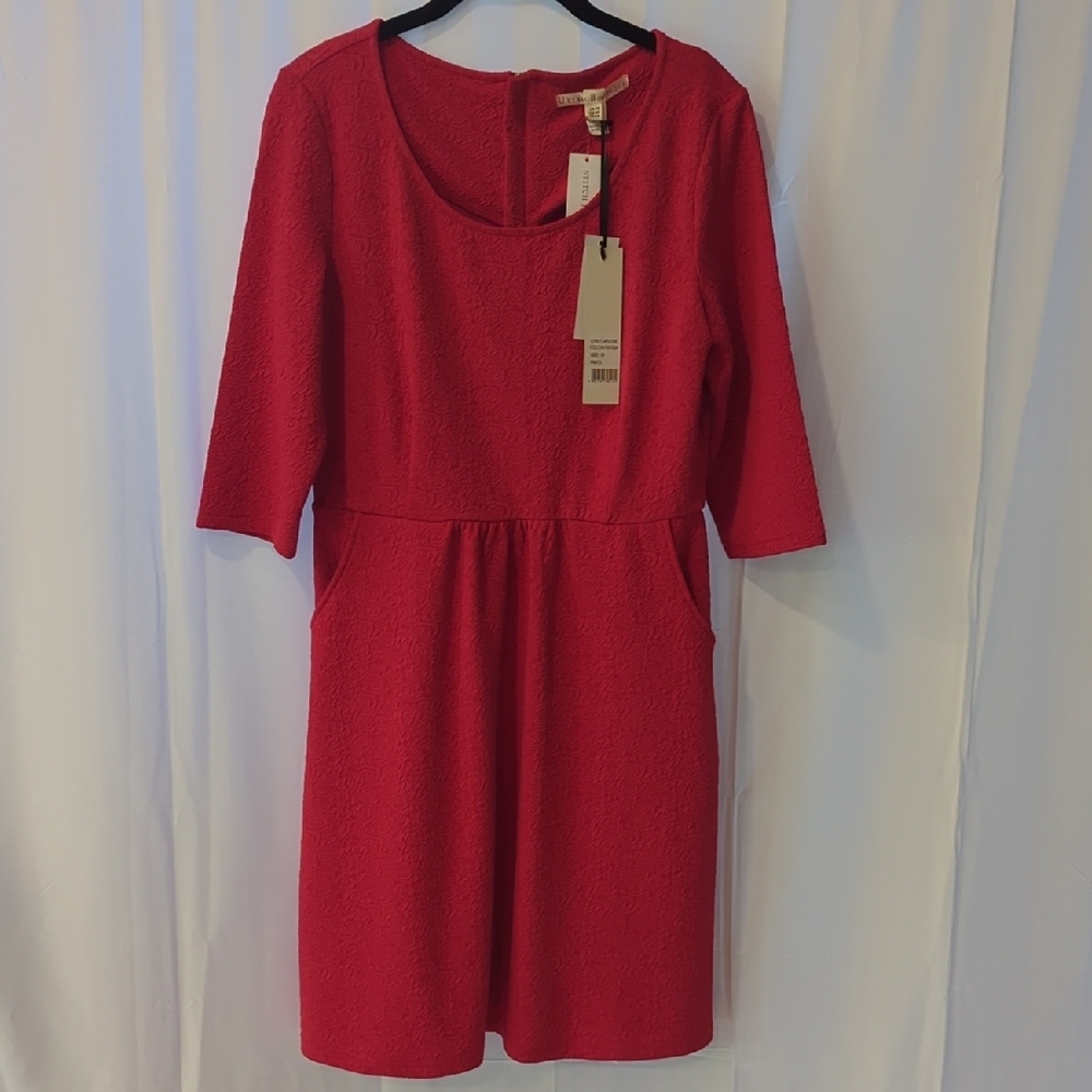 Red Sheath Dress with 3/4 Sleeves and Scoop Neck